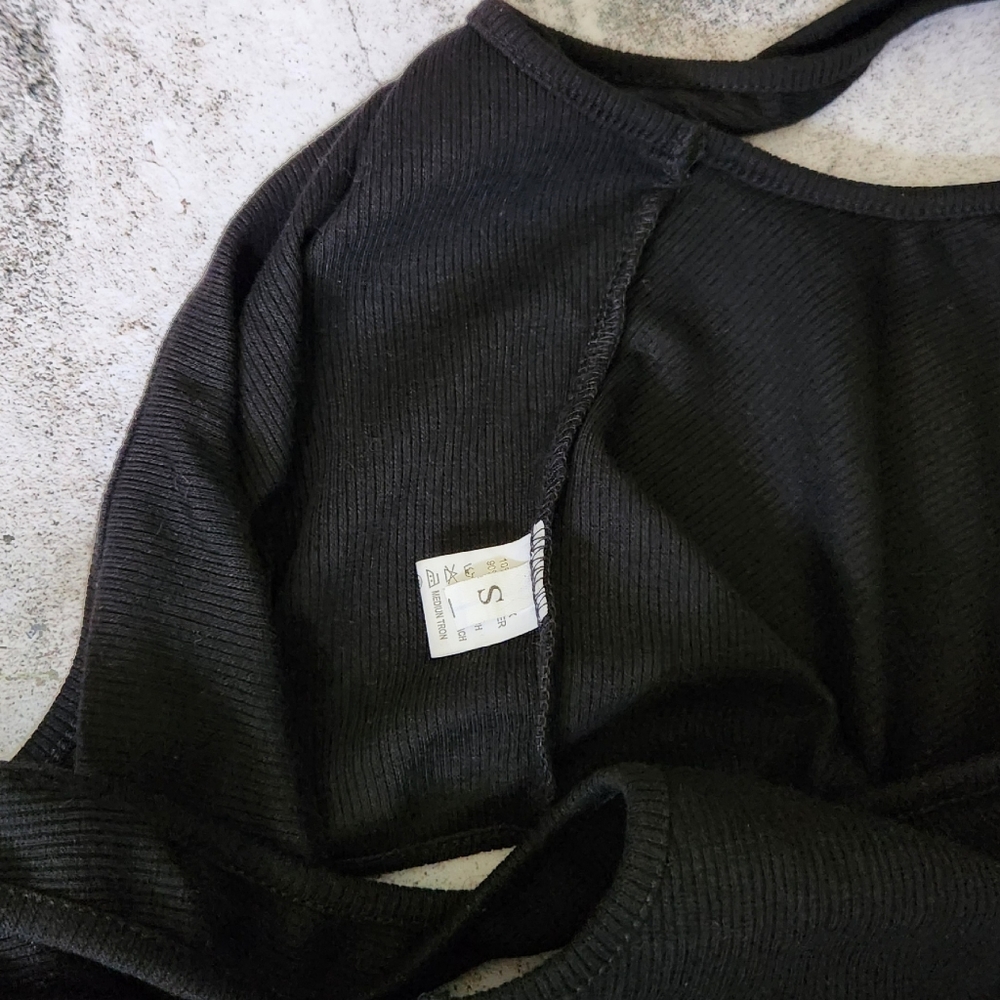 Wrap Tie Waist Tank Top | Black Crop Top - Picture 3 of 3